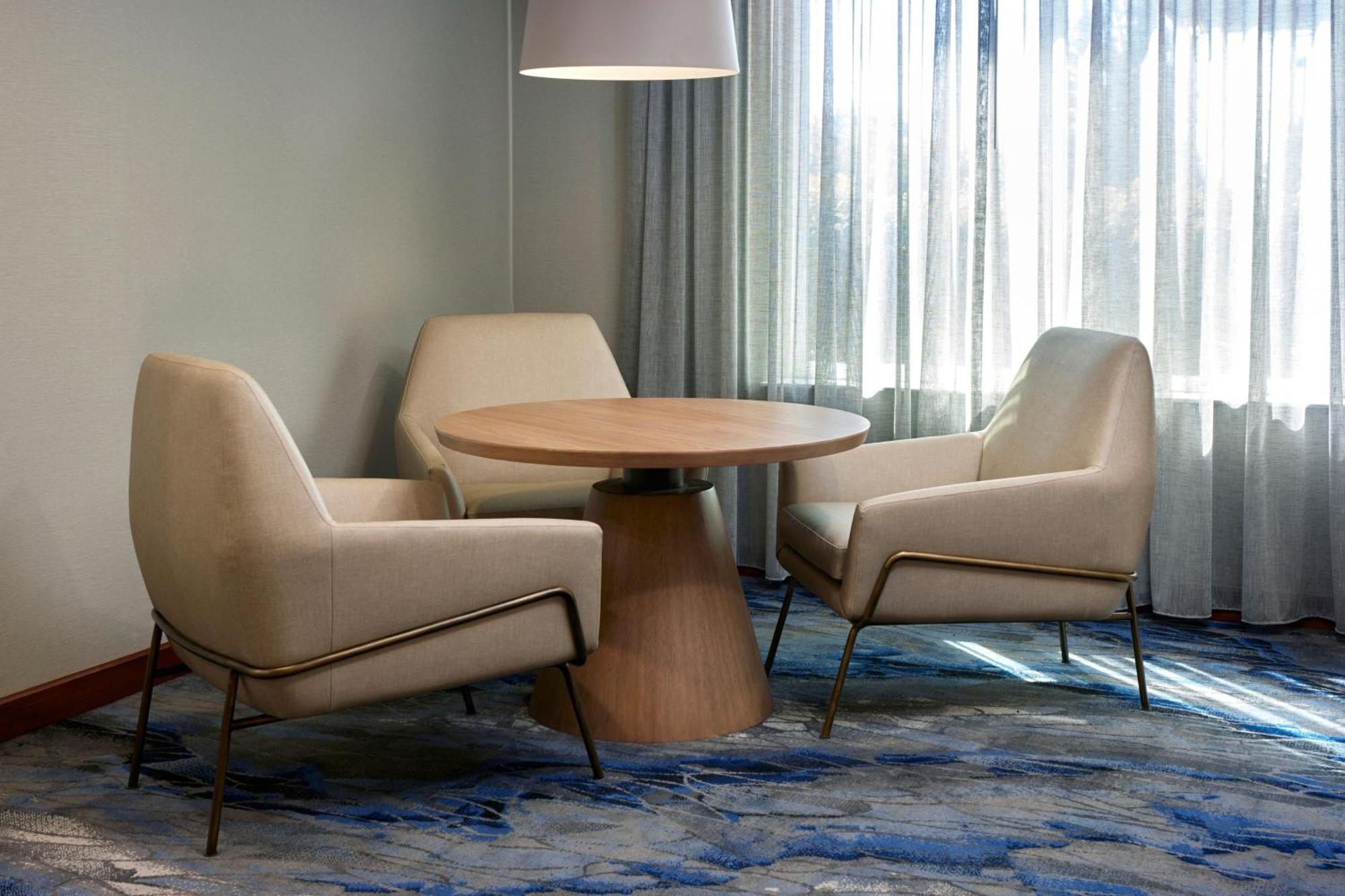Fairfield Inn & Suites Берлингтон Экстерьер фото