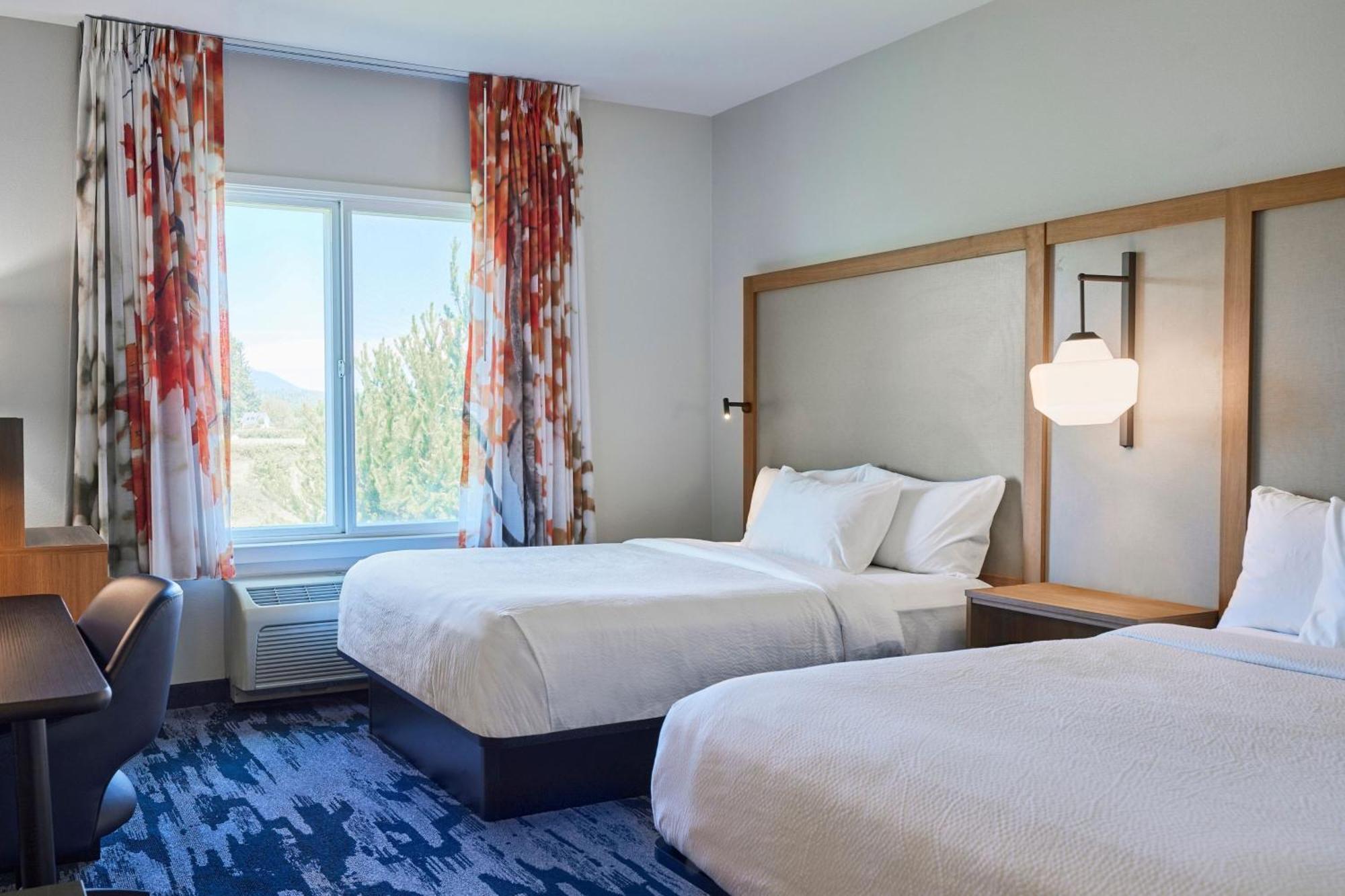 Fairfield Inn & Suites Берлингтон Экстерьер фото