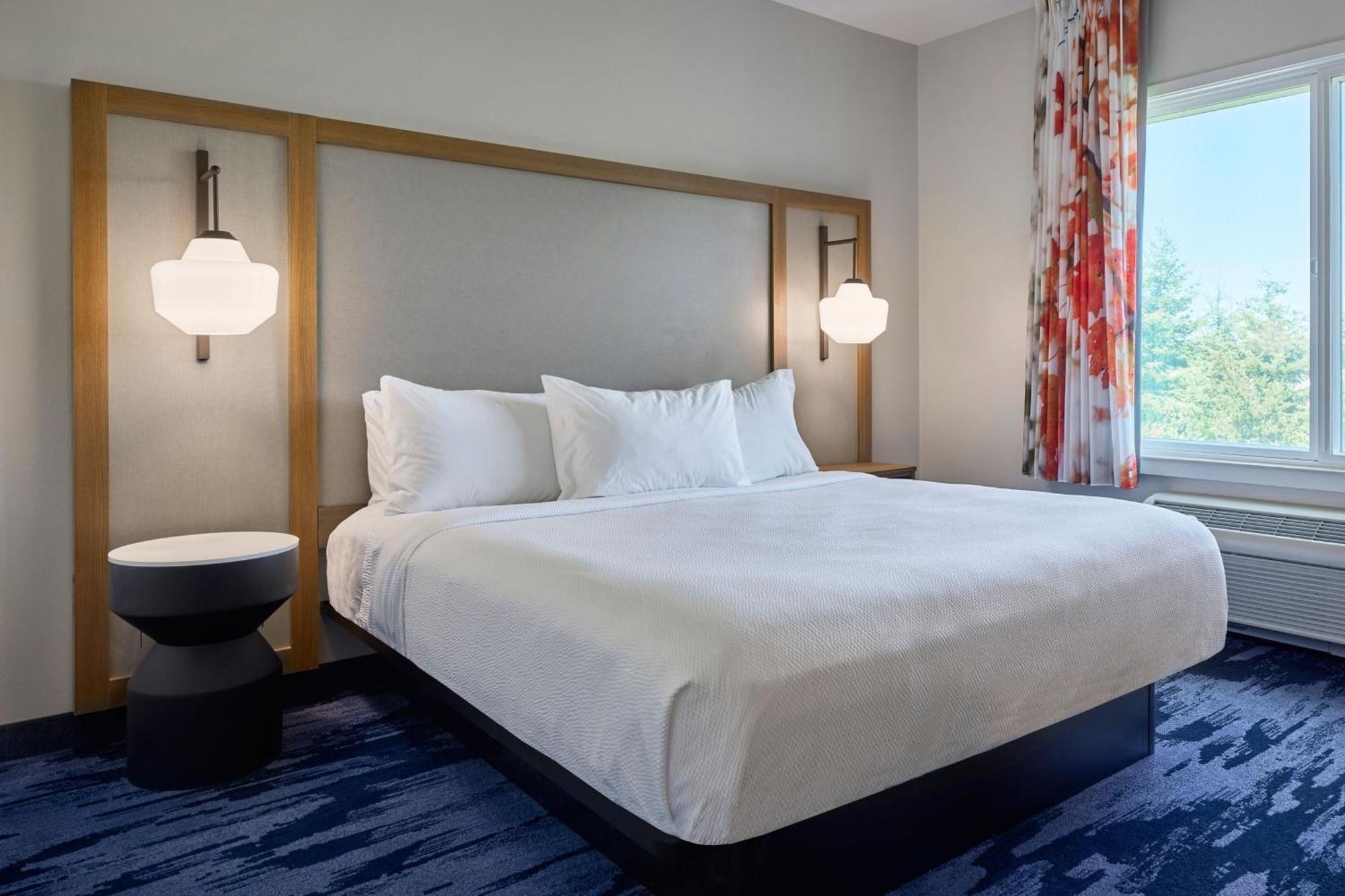 Fairfield Inn & Suites Берлингтон Экстерьер фото