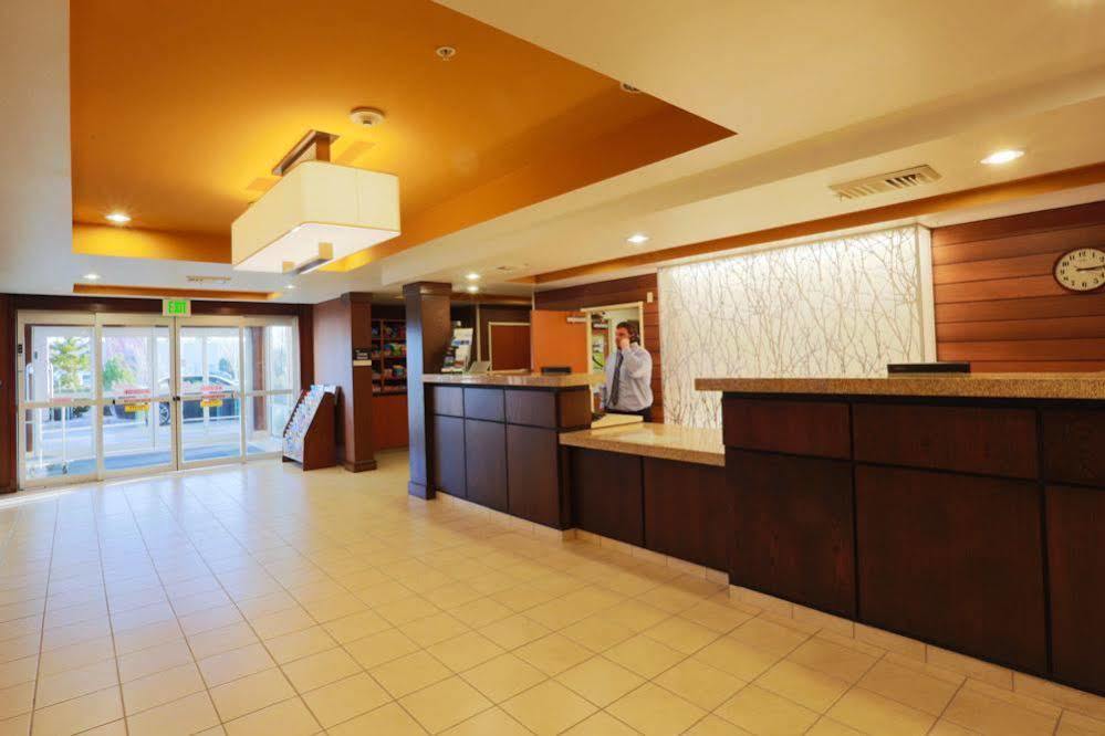 Fairfield Inn & Suites Берлингтон Экстерьер фото