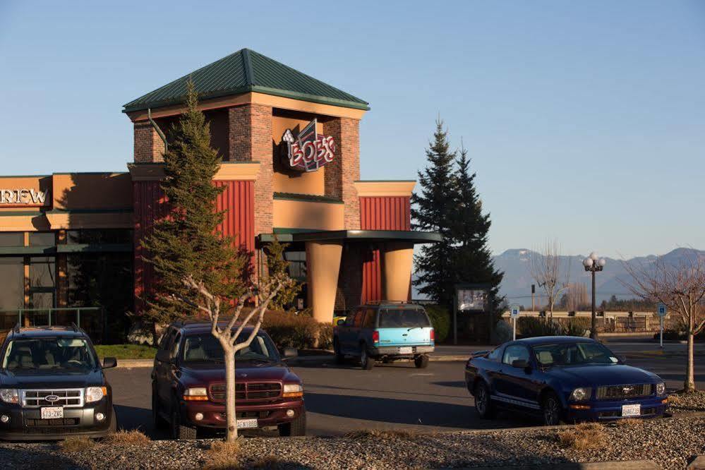 Fairfield Inn & Suites Берлингтон Экстерьер фото