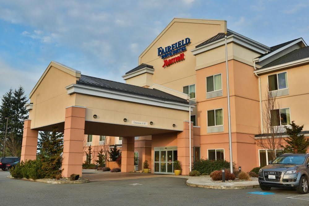 Fairfield Inn & Suites Берлингтон Экстерьер фото